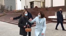 „De azi porțile sunt deschise”. Maia Sandu și-a invitat susținătorii în ograda Președinției